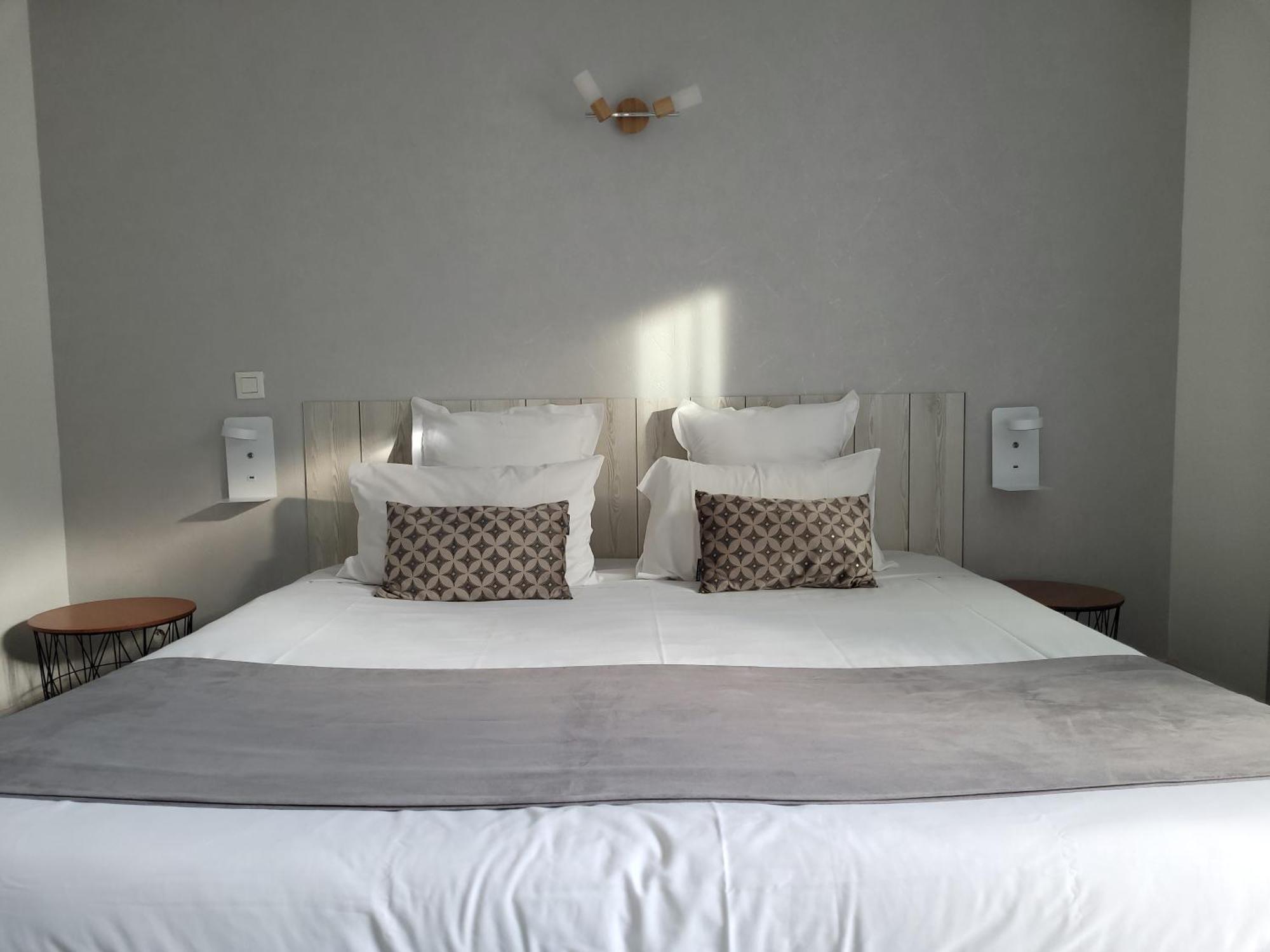 Hotel Le Vanseen Ле-Ван Экстерьер фото